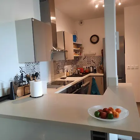 67 M2 Avec 100 M2 Jardin Privatif Reservable Uniquement Par Periode De 7 Jours Minimum Du Samedi Au Samedi Lejlighed *